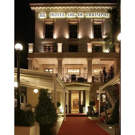 Arc De Triomphe Apartments Bucureşti Ngoại thất bức ảnh