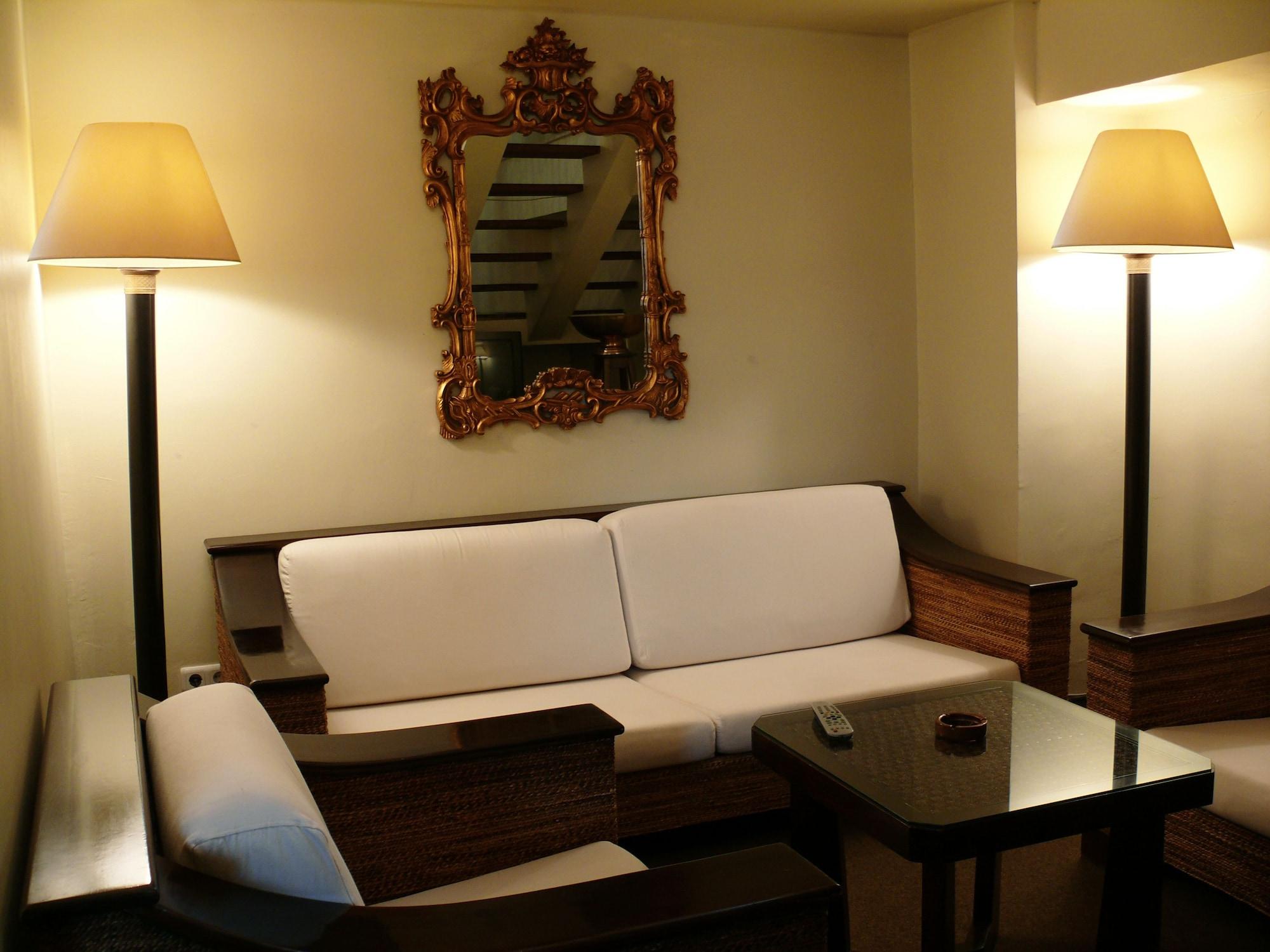 Arc De Triomphe Apartments Bucureşti Ngoại thất bức ảnh