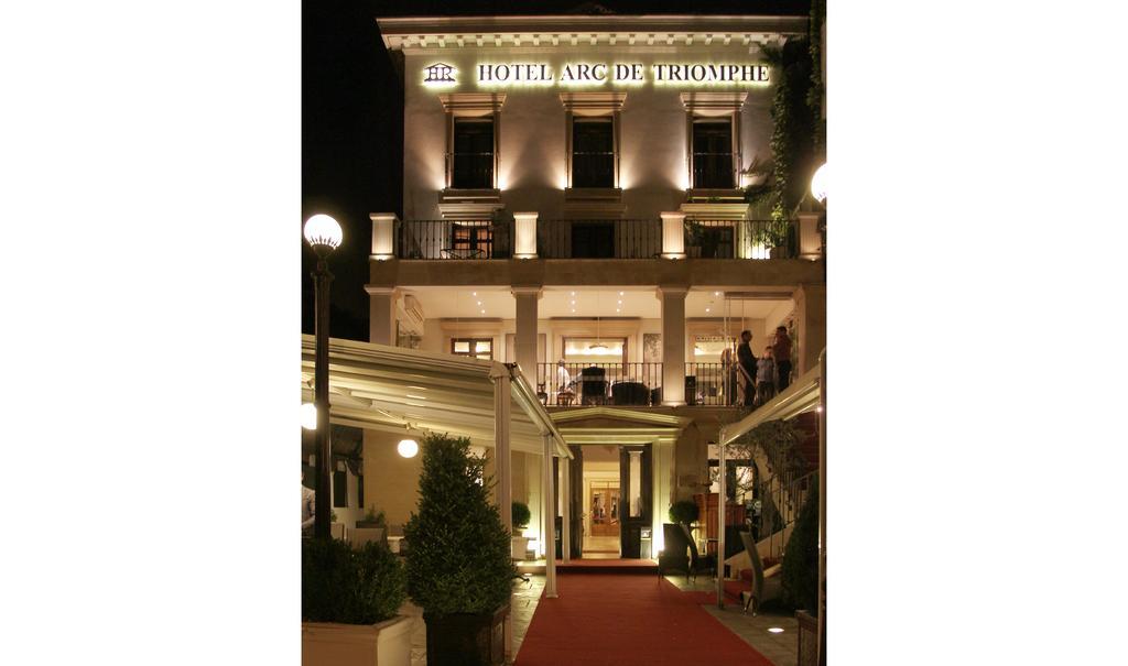 Arc De Triomphe Apartments Bucureşti Ngoại thất bức ảnh