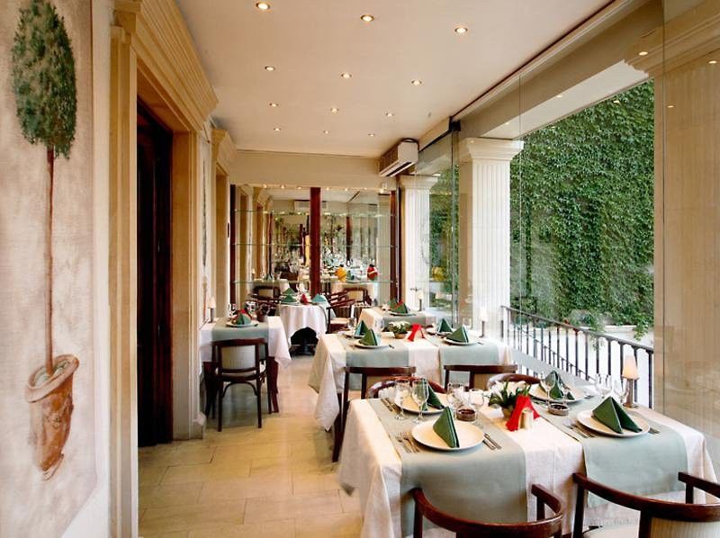 Arc De Triomphe Apartments Bucureşti Nhà hàng bức ảnh