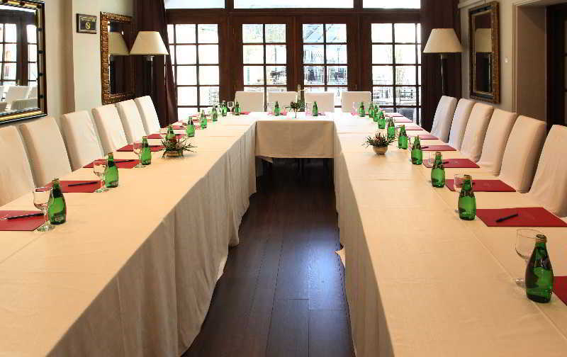 Arc De Triomphe Apartments Bucureşti Ngoại thất bức ảnh
